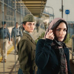 Gott wartet an der Haltestelle von Maya Arad Yasur