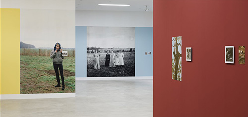 Ausstellungsansicht KATHRIN SONNTAG UND GABRIELE MÜNTER. DAS REISENDE AUGE, Kunstmuseum Ravensburg,2025, © Kathrin Sonntag und VG Bild-Kunst, Bonn 2025, Foto: Wynrich Zlomke