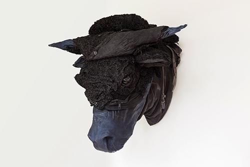 Walter Kütz, Stier, 2015, Mischtechnik, 75 x 65 x 90 cm, Privatsammlung