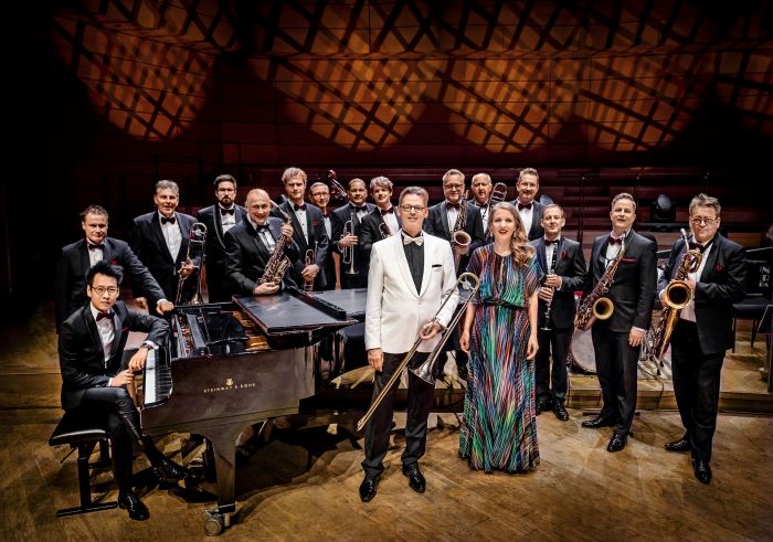 The World Famous Glenn Miller Orchestra directed by Uli Plettendorff