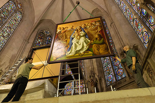 Szenenfoto aus dem Film „Triegel trifft Cranach – Malen Im Widerstreit der Zeiten“ © Emilian Tsubaki