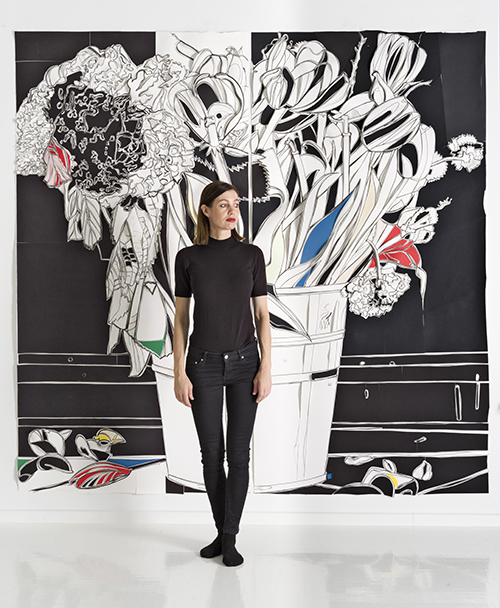 Marion Eichmann vor einer ihrer Arbeiten, Foto Roman März, VG Bild-Kunst, Bonn 2026